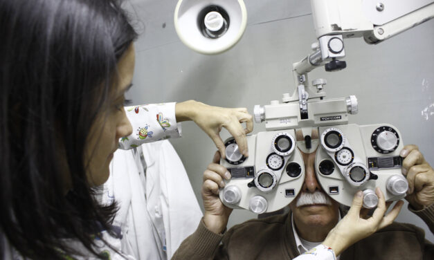 Brigada de salud visual «Viendo por Cazones de Herrera»