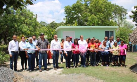 Ozuluama: Gran inauguración de los cuartos dormitorios de las comunidades de Poza del Tule y los Zavales