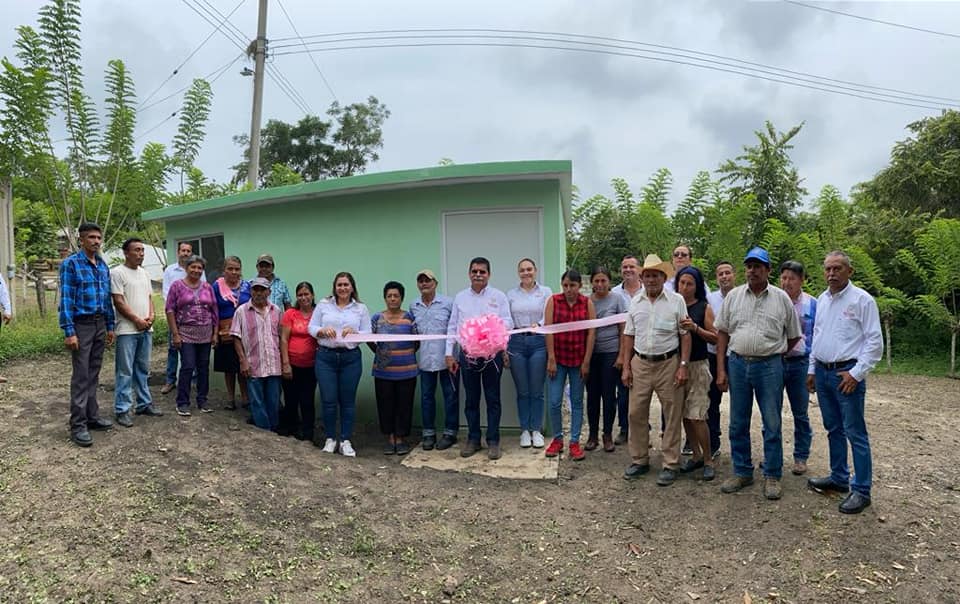 Ozuluama: Inauguración del programa de cuartos dormitorios municipales de las comunidades de Santa Rosa, Bartolina y Palo Gordo