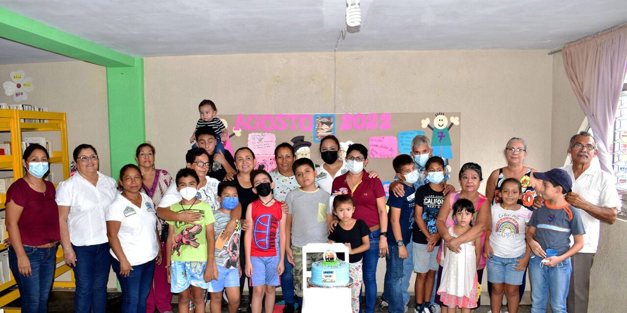 Naranjos: Día de los abuelos en la biblioteca