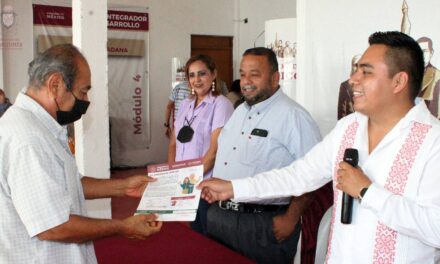 Coatzintla: Entrega de las primeras tarjetas del INAPAM 2022