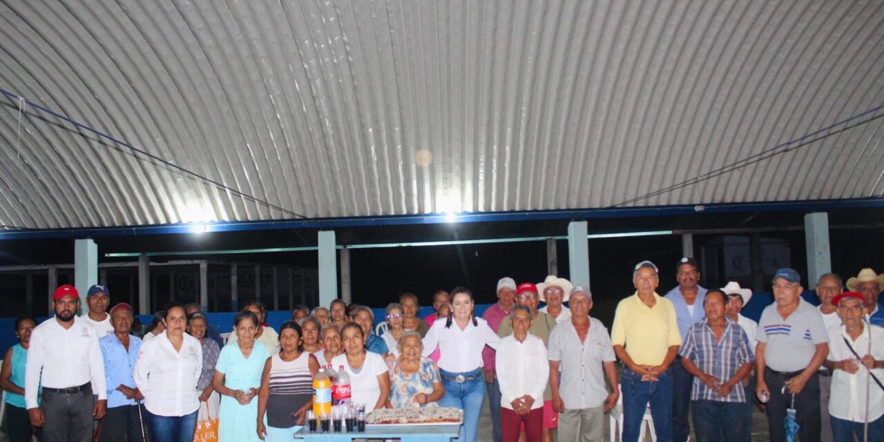 Chontla: Invita DIF municipal a sumarse a los beneficios del CLUB INAPAM.