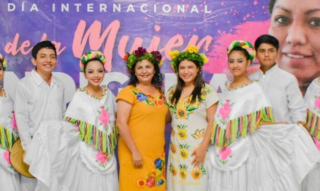 Tamalín: Alcaldesa acude al evento del Día Internacional de la Mujer Indígena 2022