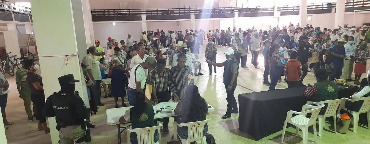 Tamiahua: Resguardo de la pensión de adultos mayores en el auditorio municipal