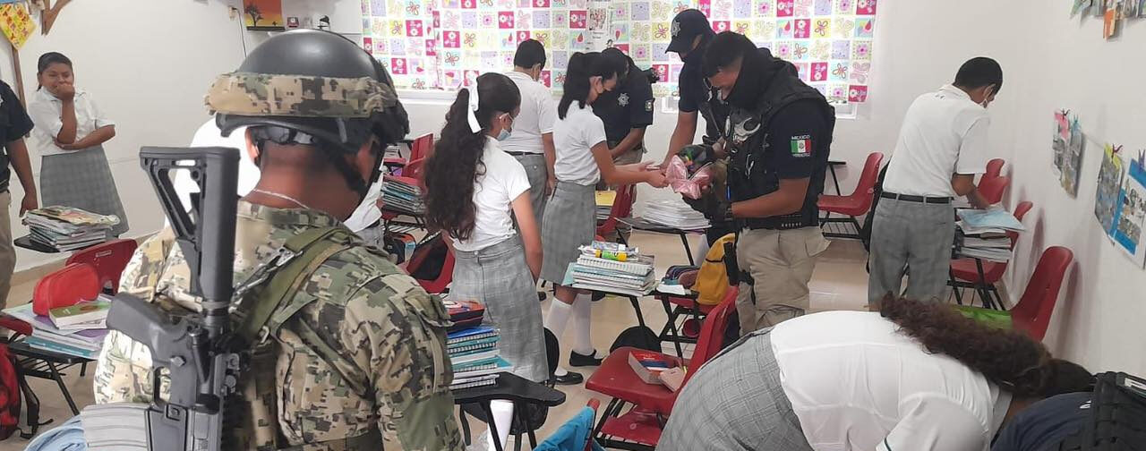 Tamiahua: Operativo Mochila en escuela telesecundaria «Adolfo López Mateos»