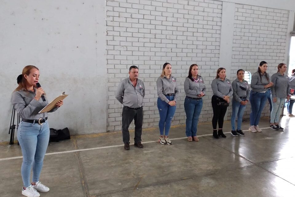 Ozuluama: Reunión con docentes y padres de familia