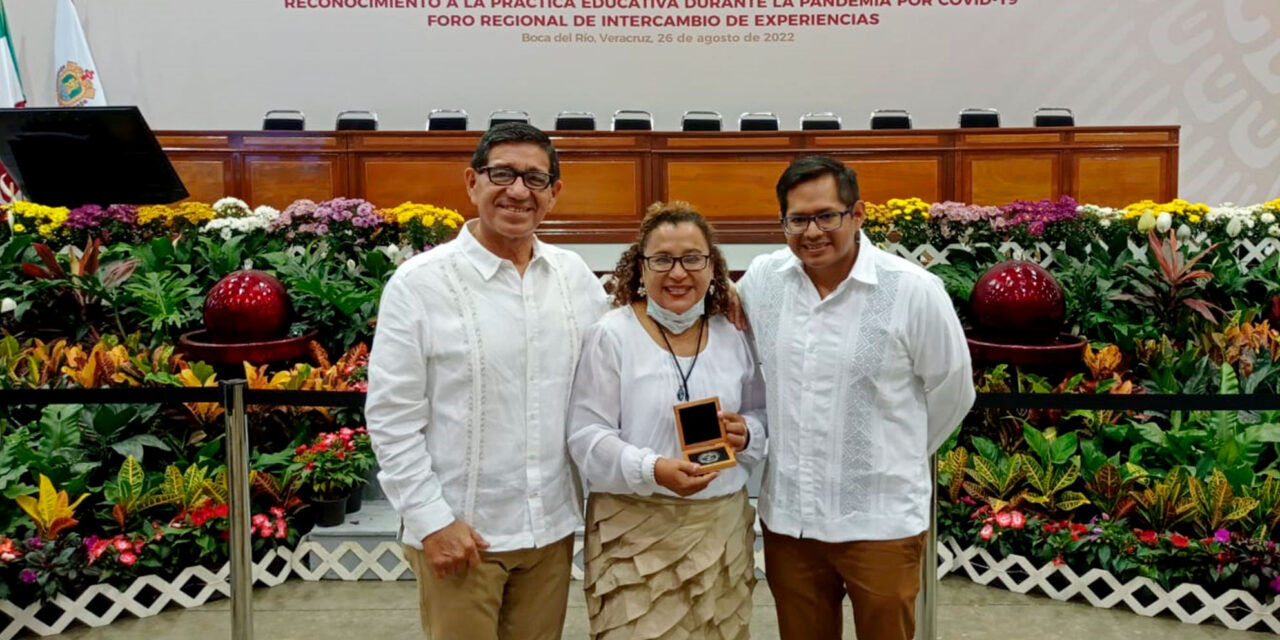 Naranjos: Alcalde felicita a la Mtra. María Gregoria Osorio