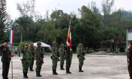 Coatzintla: Ceremonia de toma de posición del cargo y protesta de bandera del comandante del séptimo batallón de infantería