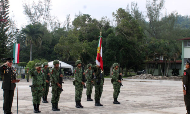 Coatzintla: Ceremonia de toma de posición del cargo y protesta de bandera del comandante del séptimo batallón de infantería