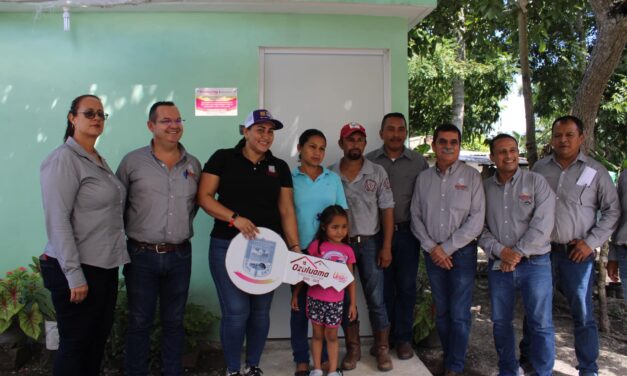 Ozuluama: En Alto de Moralito se entrega cuartos dormitorios