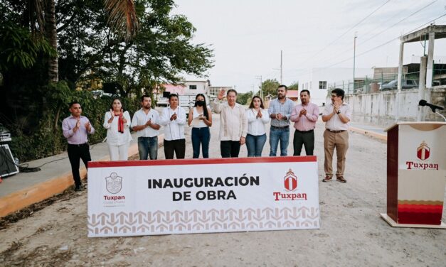 Tuxpan: Se inauguraron obras de guarniciones y banquetas en las colonias El Retiro y Villa Rosita