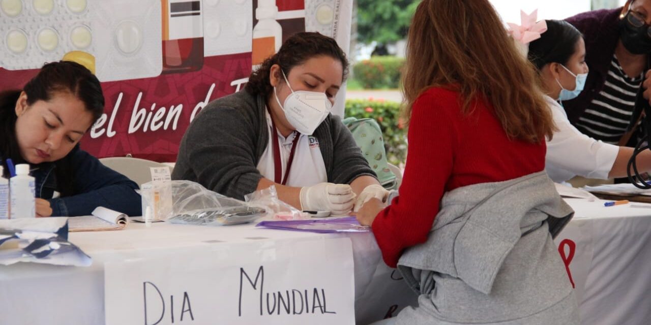 Martínez de la Torre: Realiza DIF Jornada de Salud Médica en el parque José María Mata