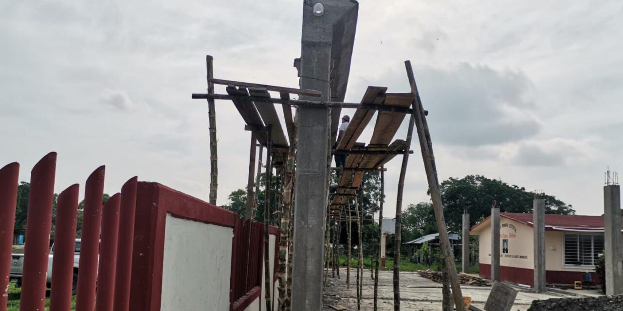 Tamiahua: Construcción de techado de escuela primaria en Dr. La Vista