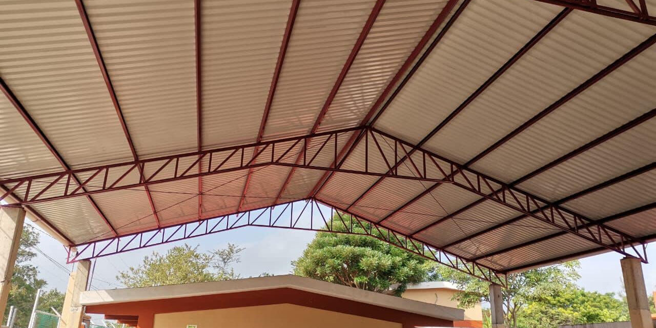 Tamiahua: Construcción de techado en escuela primaria en La Guásima