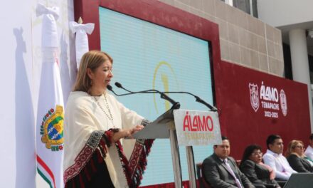 Álamo: Lilia Arrieta rinde su primer informe de labores