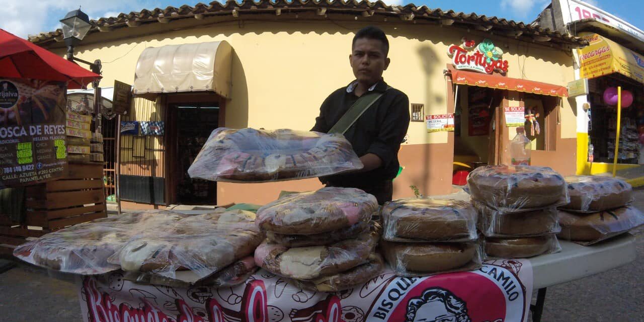 Papantla: La tradición de partir rosca te une con tu familia «Feliz día de reyes»