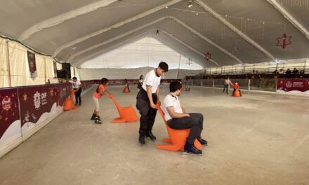 Con más de 8000 asistentes, la Pista de Hielo es todo un éxito en Álamo Temapache