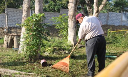 Coatzintla: Encabeza el alcalde acciones de limpieza en la escuela sede para la universidad “Benito Juárez” campus Coatzintla