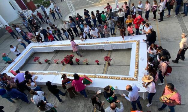 Álamo: Significativa Mega Rosca de Reyes 2023