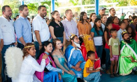 LOS REYES MAGOS LLEVARON REGALOS A NIÑAS Y NIÑOS DE COLONIAS POPULARES ¡FUE UNA CELEBRACIÓN INOLVIDABLE!