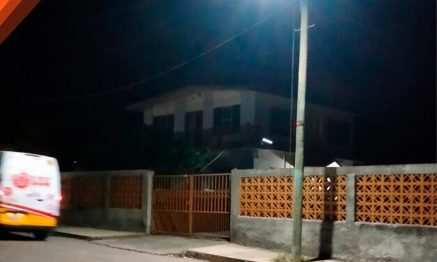 Tepetzintla: Instalación de focos ahorradores