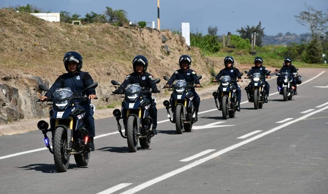 Martínez de la Torre: Entrega de constancias del curso de «Conducción de Motopatrullas»