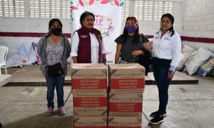 Citlaltépetl: Entrega desayunos escolares calientes a 19 planteles educativos