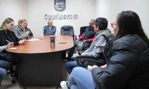 Reunión de jinetes para la expo feria de Ozuluama