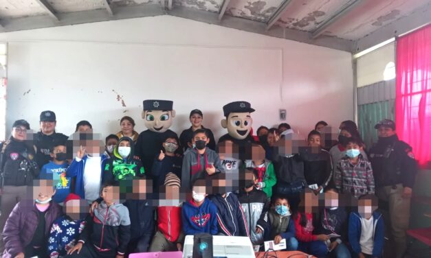 Martínez de la Torre: Pláticas de prevención de «Acoso Escolar» en María de la Torre