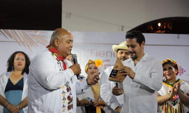 Ozuluama: Festejo del segundo aniversario de la tienda veracruz