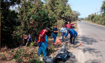 Coatzintla: Tequio en el camino a lagunilla, limpia publica y empleados de confianza “le entran”