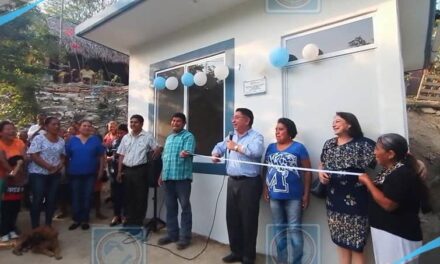Tantoyuca: Entrega cuartos dormitorio y captadores de agua para más familias el alcalde JGA