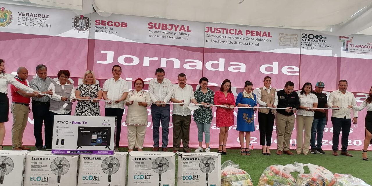 Martínez de la Torre: Asiste Rodrigo Calderón a «Jornada de atención ciudadana», en Tlapacoyan