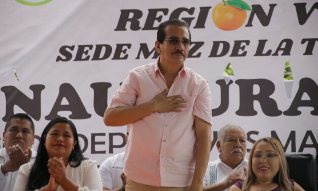 Martínez de la Torre: Las maestras y los maestros son el pilar de la educación