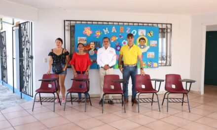 Gutiérrez Zamora: Entrega de mobiliario estudiantil a Escuela Primaria Ford No. 148 “Niños Héroes de Chapultepec”