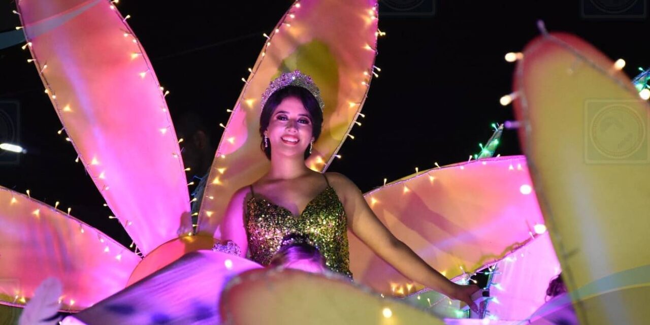 En grande disfrutan desfile por expo feria Tantoyuca 2023