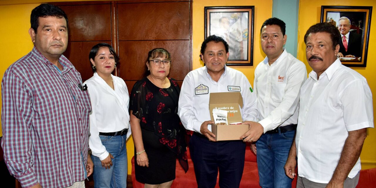 Naranjos: Alcalde recibe a la nueva directiva de la coordinación de la sección 32 del SNTE