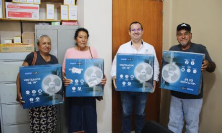 Ozuluama: Se siguen entregando más apoyos a la isla Juan A. Ramírez col. Moreno