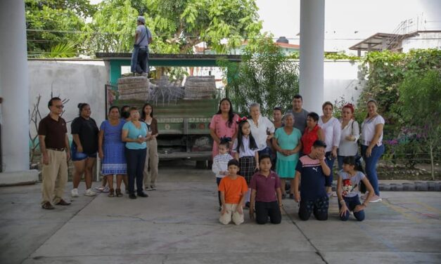 Martínez de la Torre: Maestros y estudiantes reconocer labor del alcalde Rodrigo Calderón