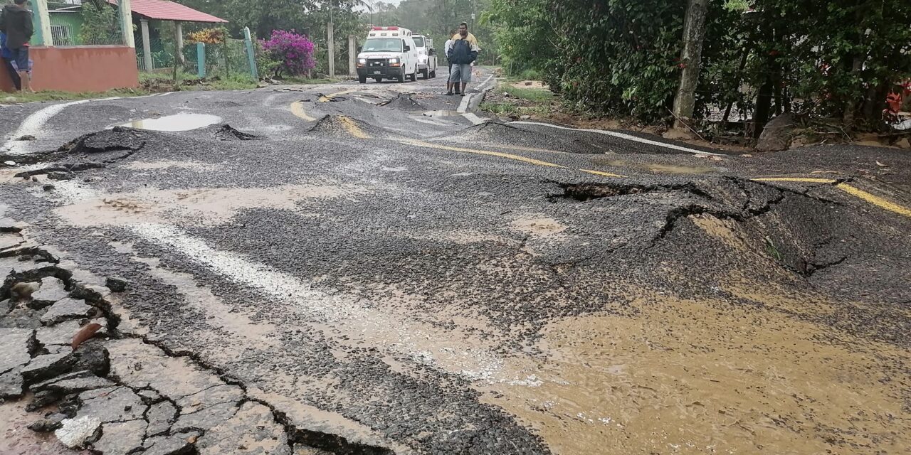 Martínez de la Torre: Rodrigo Calderón supervisa y ordena apoyos para familias afectadas por lluvias