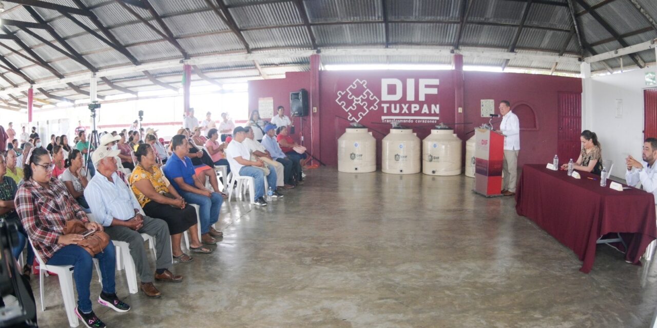 Tuxpan: Habitantes de las comunidades de Tuxpan son beneficiados con la entrega de Proyectos Productivos y Apoyos a la Vivienda