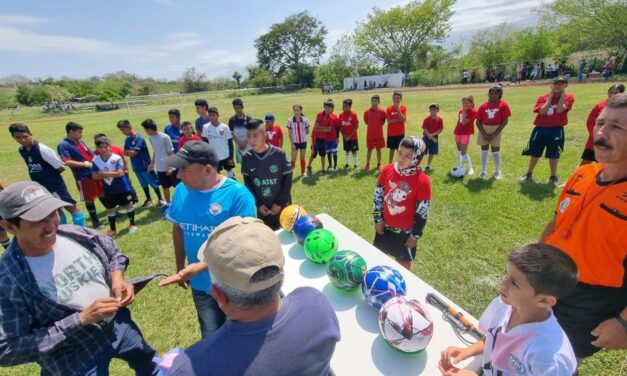 Ozuluama: Cuadrangular Infantil de Fútbol Soccer