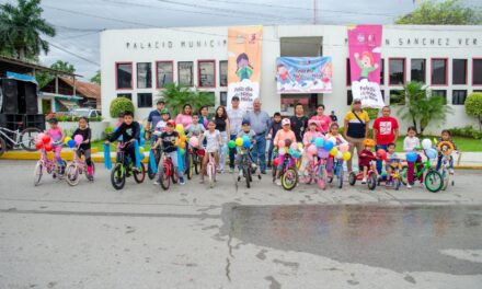 Platón Sánchez: Competencia como parte de la celebración por el Día del Niño
