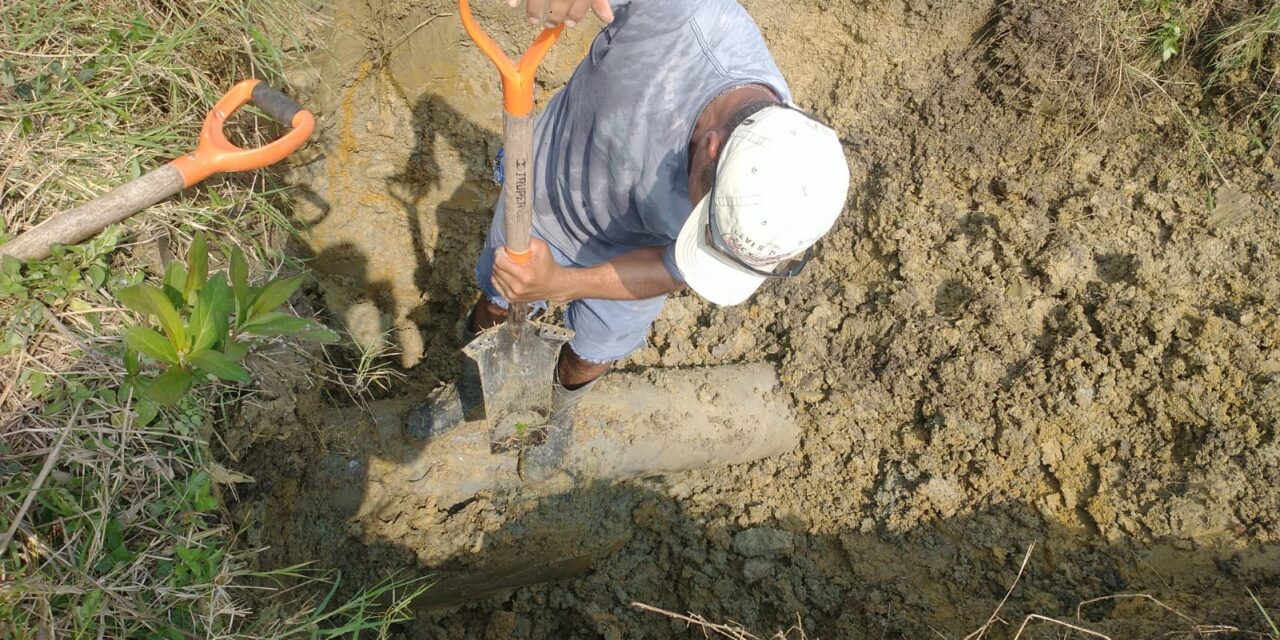Ozuluama: Reparación del conducto al río de terreno al rebombeo