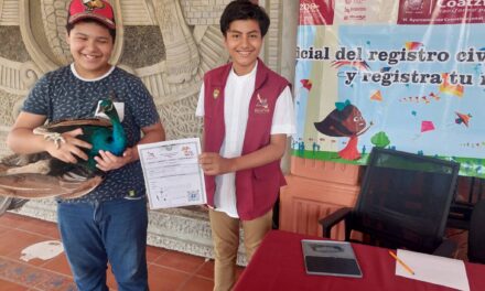 Coatzintla: Continúan en el registro civil niños ganadores del concurso “oficial por un día”