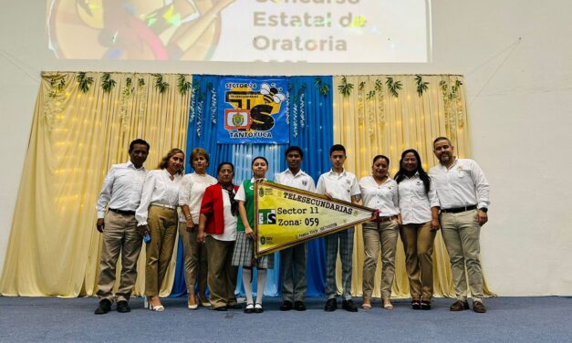 Ozuluama: Apoyo a la educación en el concurso de oratoria en Tantoyuca