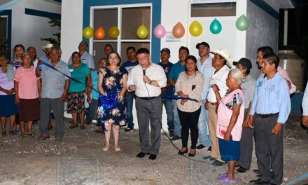 Tantoyuca: Inauguró y hace entrega alcalde JGA de más cuartos dormitorio