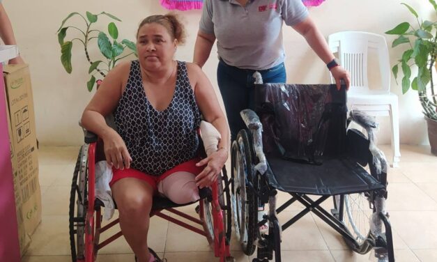 Ozuluama: Gran entrega de aparatos funcionales en el DIF