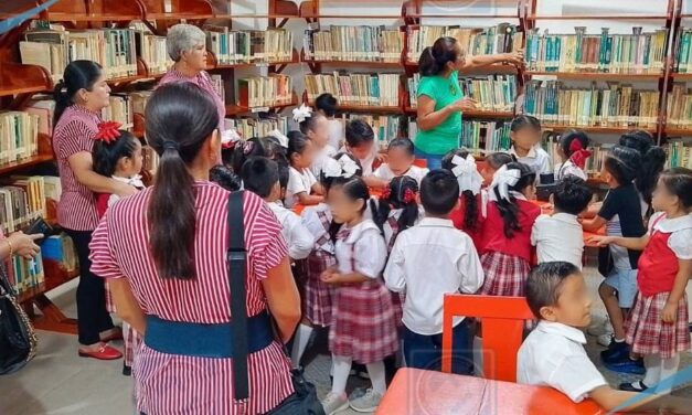Tantoyuca: Pequeños disfrutan las visitas guiadas a la biblioteca municipal