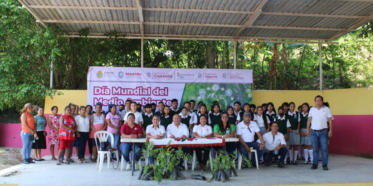 Telesecundaria “Felipe Carrillo Puerto” conmemora el medio ambiente en Coatzintla
